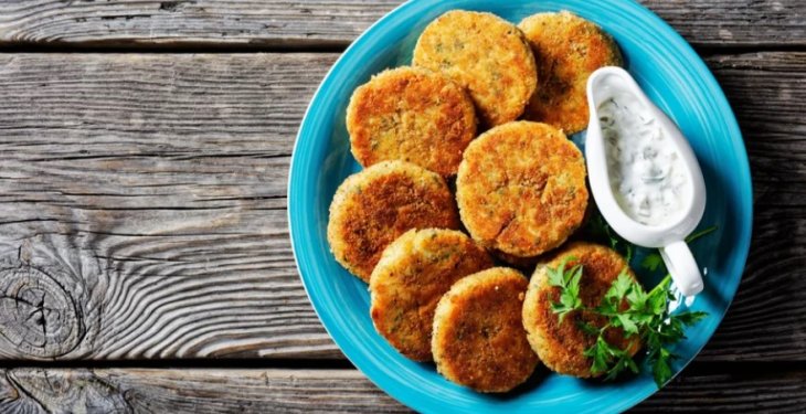 На пару или в духовке: как приготовить котлеты из сибаса