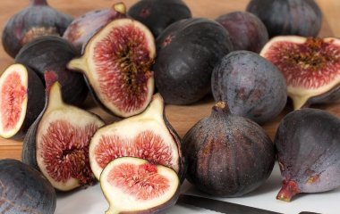 У яких продуктах найбільше кальцію — ви здивуєтеся