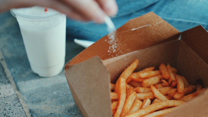 Вчені виявили нову небезпеку солі у продуктах харчування