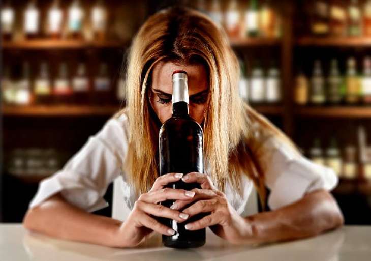 Врачи назвали 9 опасных последствий алкоголя для организма