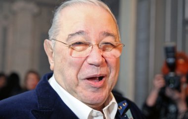 После развода Петросян заявился к правоохранителям с оружием