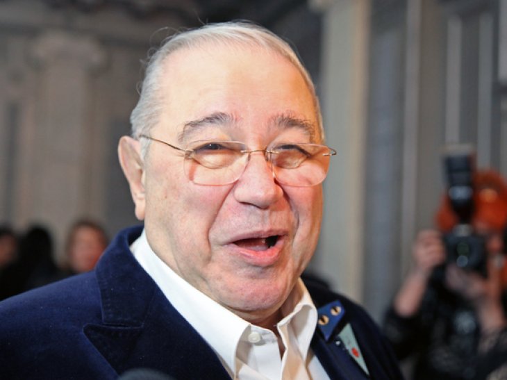 После развода Петросян заявился к правоохранителям с оружием