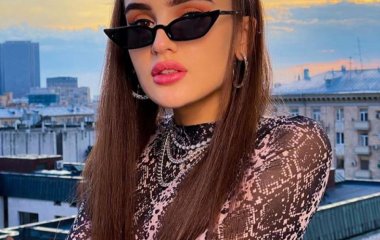 «Придется принять наш мир»: звезда TikTok Саева поссорилась с Лазаревым