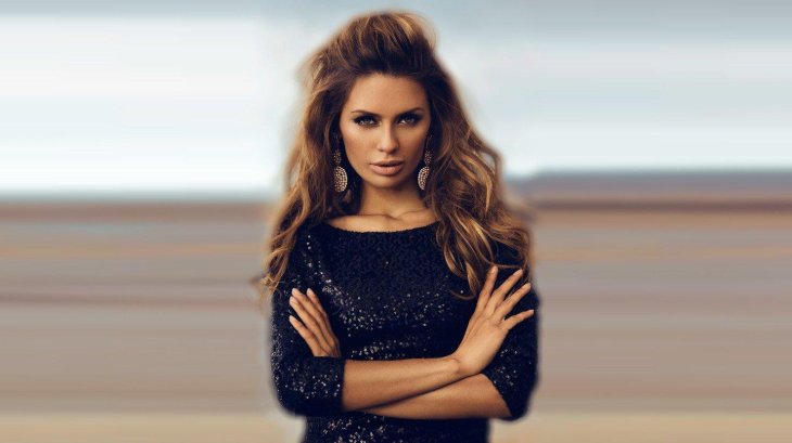 Виктория Боня примерила роскошные украшения