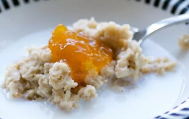 Нутриціолог назвала найшкідливіші продукти для сніданку
