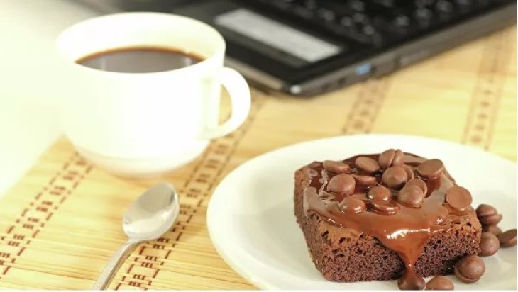 Лікар розповів, як позбутися печії без ліків