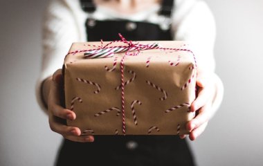 Мольфар дав пораду жінкам, що категорично не можна дарувати чоловікам на Новий рік