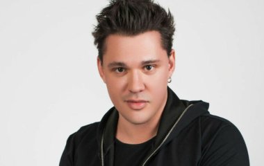 У звезды группы «Корни» Алексея Кабанова объявился внебрачный ребенок