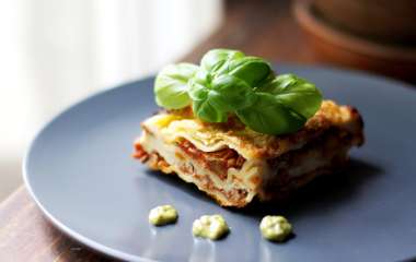 Лазанья по-болонски