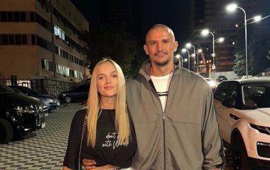 Ексобраниця Цимбалюка на тлі чуток про їхній таємний роман з гумором звернулася до 
