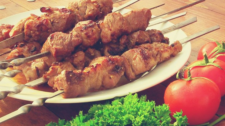 Как приготовить мясо на огне? Рецепты вкусного маринада для шашлыка и гриля