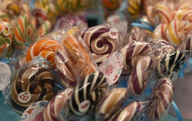 Лікар назвала наслідки різкої відмови від солодкого