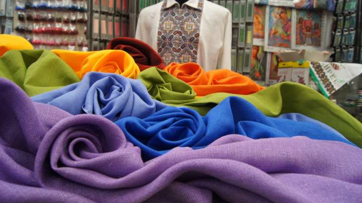 Все для пошива одежды и текстиля: классическая ткань жаккард и еще 5000 материалов