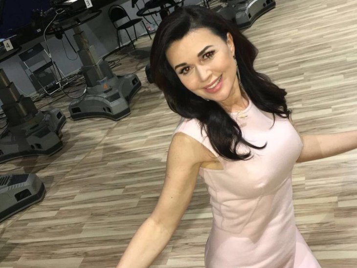Анастасия Заворотнюк стала мамой в третий раз