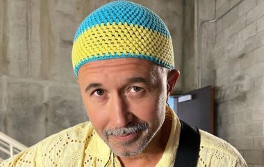 Сергея Бабкина и группу 5'Nizza поймали на сотрудничестве с россиянами за границей