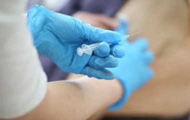 Імунолог розповів, як вакцина від поліомієліту допомагає від COVID-19.