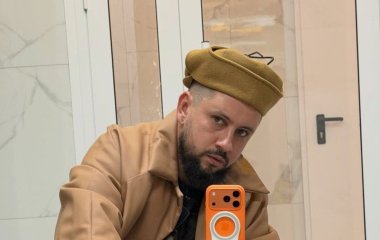 MONATIK святкує 40-річчя: дружина та діти співака чуттєво привітали його з ювілеєм