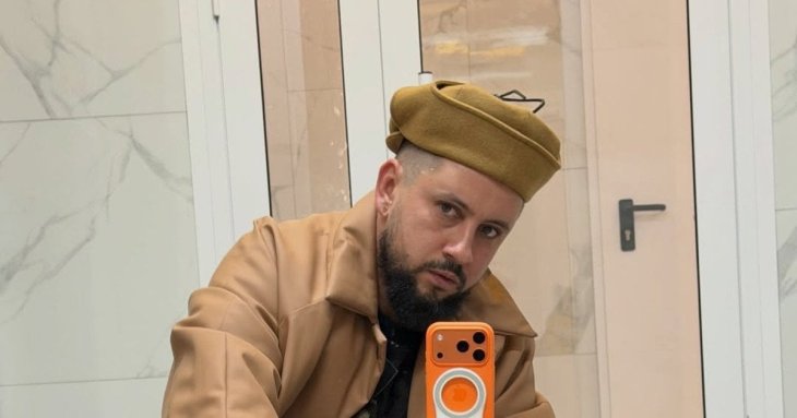 MONATIK святкує 40-річчя: дружина та діти співака чуттєво привітали його з ювілеєм