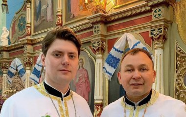 Чи варто йти на побачення з хлопцем, який пропонує оплатити чек навпіл: порада священників