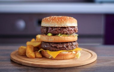 Домашний бигмак: рецепт легендарного бургера