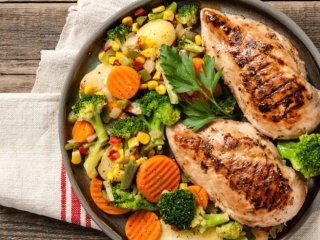 Сравнимо с лекарством: популярный продукт способен снизить уровень холестерина на 70 процентов