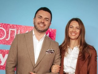 Дружина Решетніка похизувалася стрункою фігурою в купальнику та розсекретила добову норму калорій