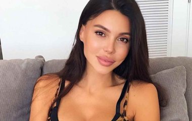 Покупательницы пожаловались на косметику бренда Оксаны Самойловой