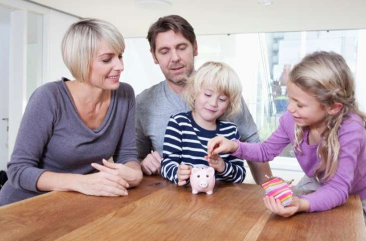 Психолог: «Видавати кишенькові гроші дитині — єдиний спосіб привчити її до дорослого життя»