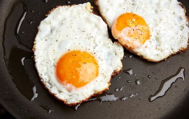 Сколько яиц в сутки нужно есть, чтобы получать достаточное количество витамина D