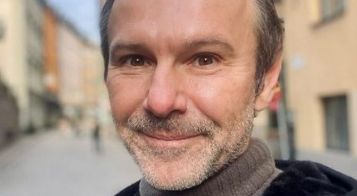 Святослав Вакарчук показал себя в 19 лет: бакенбарды и прическа «под горшок»