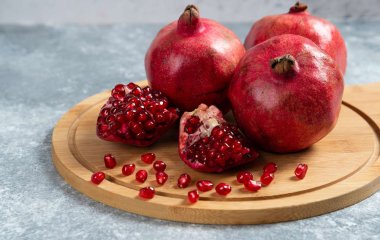 Лікар назвав продукт на столі, що викликає загибель ракових клітин
