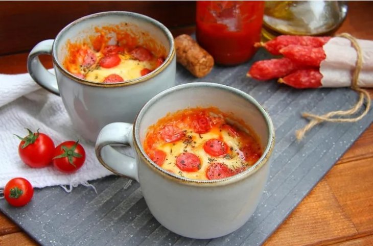 Пицца в чашке за 5 минут: как приготовить вкусный перекус в микроволновке