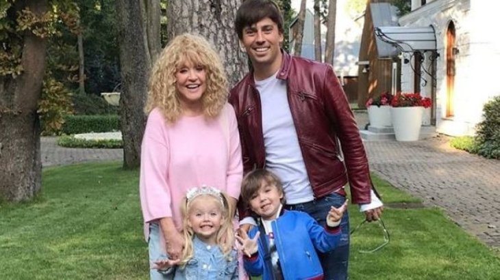 Дочь Максима Галкина и Аллы Пугачевой сочинила рэп про свою маму