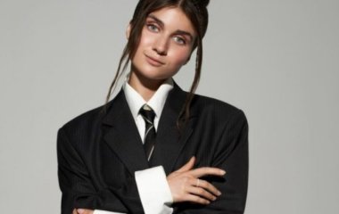 Jerry Heil в 13 лет угрожал изнасиловать сосед