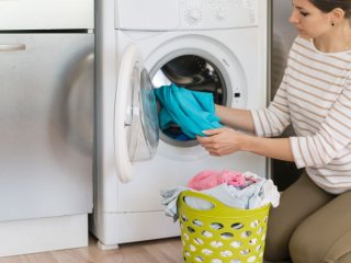 Никогда бы не подумали: виды вещей, которые нельзя стирать в стиральной машине
