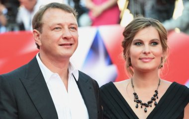 Жена Марата Башарова впервые вышла с ним в свет после того, как он зверски её избил