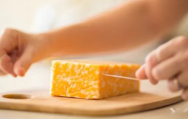 На допомогу господині: 10 несподіваних лайфхаків із зубною ниткою