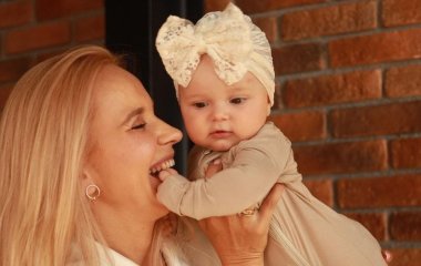 Лілія Ребрик замилувала фото з однорічною донечкою та пожартувала про початок весни