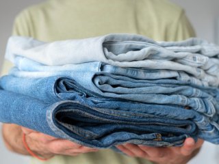 Не викидайте старі джинси, вони вам неодмінно згодяться: 10 ідей для використання