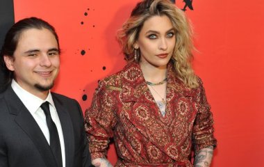 Взрослые дети Майкла Джексона вышли вместе в свет