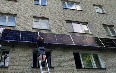 Сонячні панелі для квартири, дому, що підключаються до розетки: чи врятують вони під час відключень світла