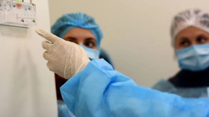 Британські медики назвали один із найпоширеніших симптомів 