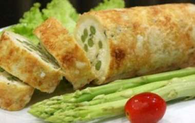 Рулетики со спаржей и сыром