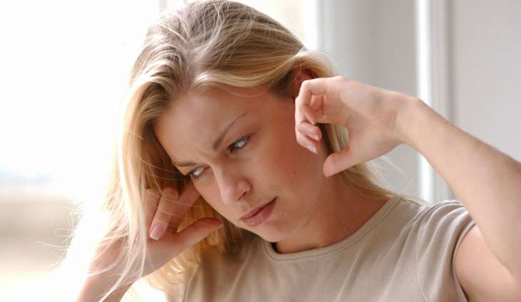 Причины нарушения слуха: почему уши на месте, но не слышат