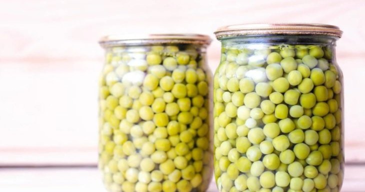 Легкий рецепт консервированного зеленого горошка, без стерилизации
