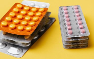 Що сильніше — ібупрофен чи парацетамол: чи можна поєднувати, від якого болю допомагають