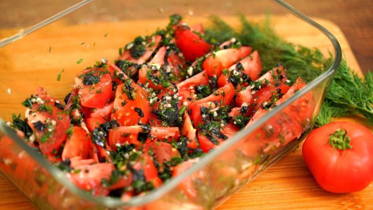Забудете другие рецепты: шикарная закуска из помидоров к шашлыку