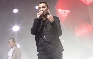 Дима Билан поздравил с Днем рождения известного поэта