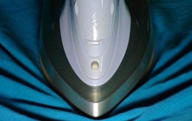 Припиніть прасувати постільну білизну: причини, чому потрібно відмовитися від цієї звички