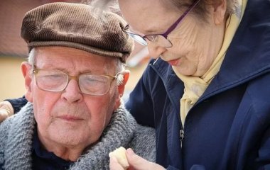 Чому літнім потрібно їсти сало і скільки можна його з'їдати